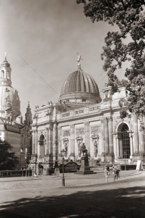 The World In Black And White  6" x 4" Photo Print