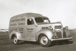 Australian National Airways Freighter Service Van 1946 Model 6" x 4" Photo Print