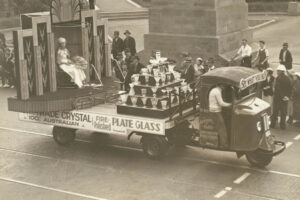 Three Wheel Tractor Of Australian Glass Manufacturers With T 6" x 4" Photo Print