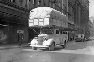 Truck Running On Gas Sydney  1942 6" x 4" Photo Print