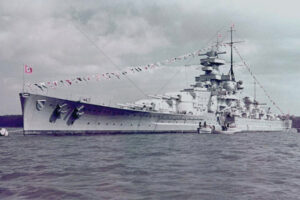 Heravy cruiser USS Salt Lake City off the Mare Island Naval 6" x 4" Photo Print