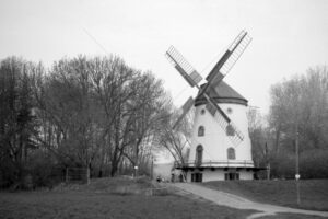 The World In Black And White 6" x 4" Photo Print