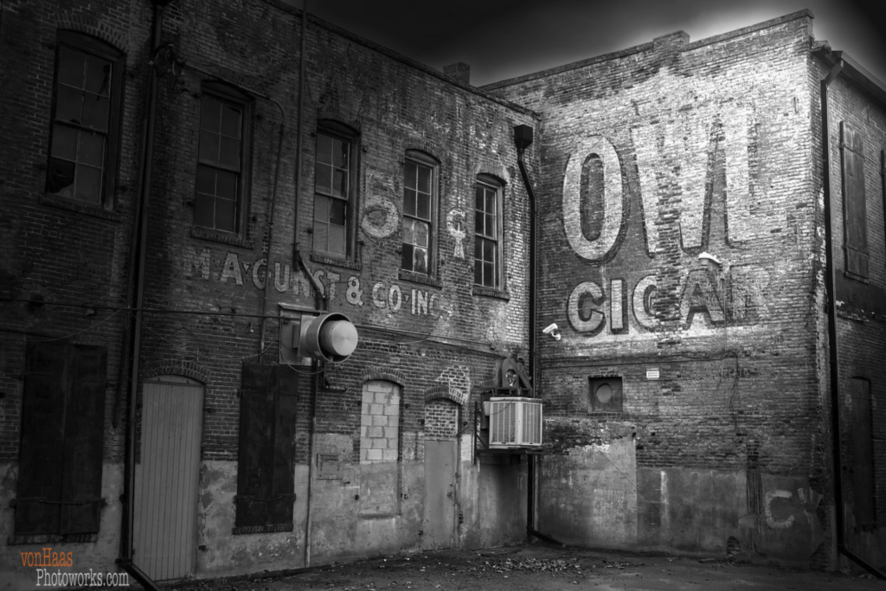 The World In Black And White 6" x 4" Photo Print