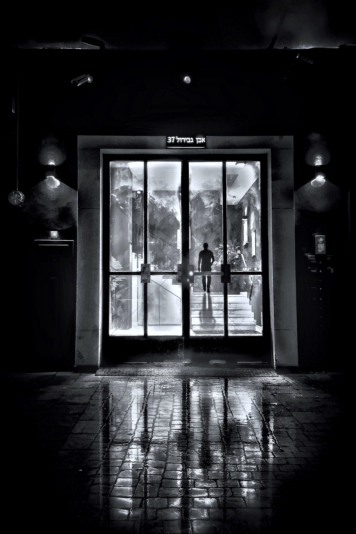 The World In Black And White 6" x 4" Photo Print