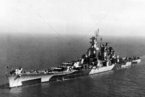 Large cruiser USS Alaska on 13 November 1944 6" x 4" Photo Print