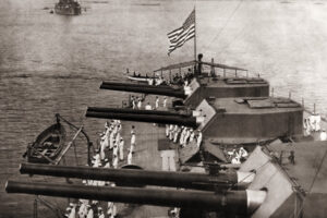 USS Delaware showing her aft three 12 inch - 45 cal in 1913 6" x 4" Photo Print