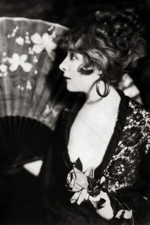 Ziegfeld Model 1920s Flapper Portrait Dark 6"x4" Photo Print