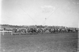 Kensington Racecourse In The Straight 1930's 6"x4" Photo Print