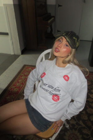 Sabrina Carpenter, Gorgeous Singer, Songwriter Photo Print - 6" x 4"