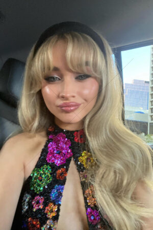 Sabrina Carpenter, Gorgeous Singer, Songwriter Photo Print - 6" x 4"