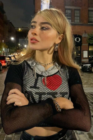 Sabrina Carpenter, Gorgeous Singer, Songwriter Photo Print - 6" x 4"