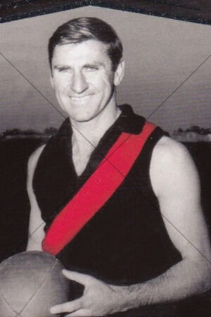 Hugh Mitchell Essendon VFL Debut 1953 6" x 4" Photo Print