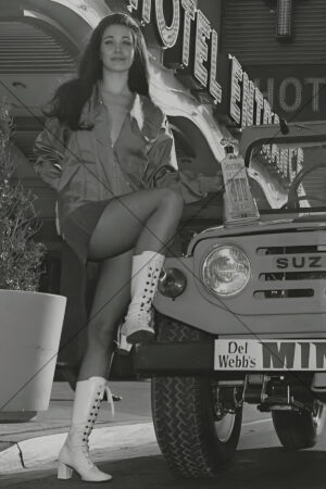 Lynda Carter Las Vegas 1972 6" x 4" Photo Print