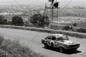 Peter Brock & Doug Chivas HDT Torana LJ XU-1, Bathurst 1973 6" x 4" Photo Print