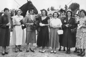Group of women Queen of the Murray Mildura Cup 1952 6" x 4" Photo Print