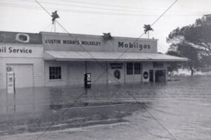 Camden NSW Flood Murray Street 1964 Mobilgas Garage 6" x 4" Photo Print