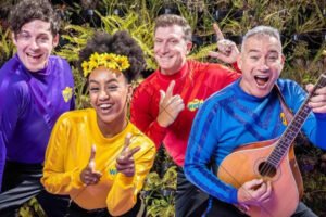 The Wiggles With Guitar In Garden 6" x 4" Photo Print