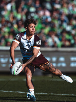 Reece Walsh Action Pass 6" x 8" Photo Print