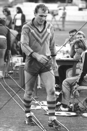 Reg Gasnier Runs For St George 6" x 4" Photo Print