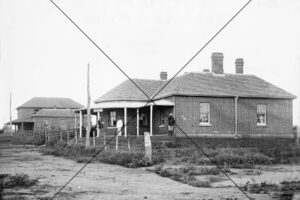 Wellington NSW Post Office and Courthouse 6" x 4" Photo Print