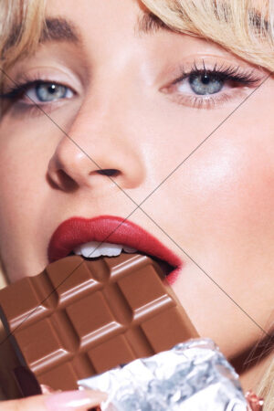 Sabrina Carpenter Red Lipstick Chocolate Bar Portrait 6" x 4" Photo Print