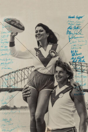 Barry Round Swans Signed Harbour Bridge Photo 6" x 4" Photo Print