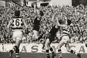 Ross Oakley High Mark For St Kilda Versus Geelong 6" x 4" Photo Print