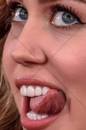 Miley Cyrus Close Up Tongue Pose 6" x 4" Photo Print