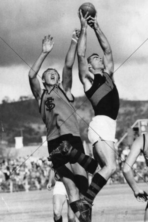 Neil Kerley Marking Sturt v West 1963 6" x 4" Photo Print