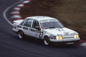 Graeme Crosby Allan Grice Bob Jane T-Marts VK Commodore 6" x 4" Photo Print