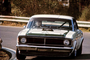 Ian Geoghegan Super HO Falcon Warwick Farm 1971 6" x 4" Photo Print