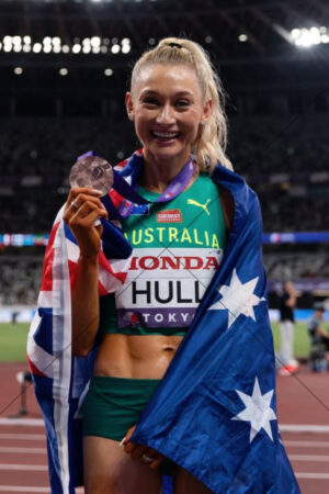 Jessica Hull Tokyo bronze medal celebration 6" x 4" Photo Print