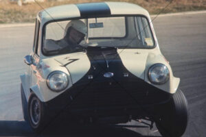 John Leffler Mini Cooper S Oran Park 1969 cornering hard 6" x 4" Photo Print