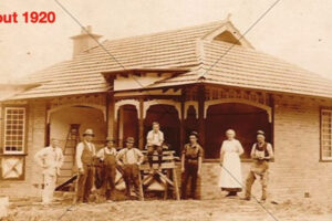 Katoomba Falls Kiosk Builders Outside New House 6" x 4" Photo Print