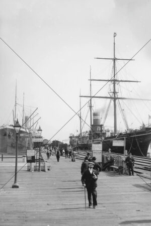 Vintage Sorrento Harbour Ships Italy 6"x 4" Photo Print