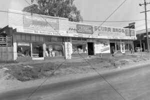 Scurr Bros Hardware Store Mt Gravatt 1959 6"x 4" Photo Print