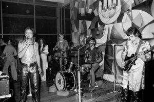 Skyhooks Live Performance Scene 6"x 4" Photo Print