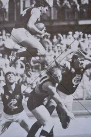 Peter Bosustow High Flying Mark Action 6x4 Photo Print