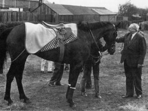 Crisp With Sir Chester Manifold At Lambourn Stables 6x8 Photo Print