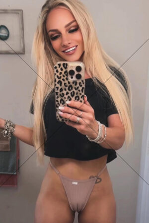 Blonde Woman Mirror Selfie With Leopard Phone Case 6x4 Photo Print