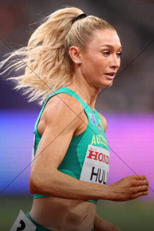 Jess Hull Running In Australian Athletics Kit 6x4 Photo Print