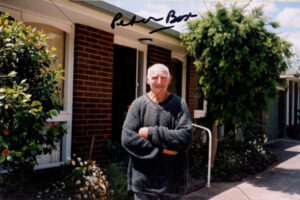 Peter Box 1956 Brownlow Medalist At Home Entrance 6x4 Photo Print