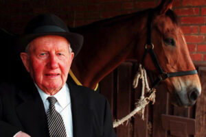 George Hanlon With Champion Thoroughbred In Stable Portrait 6x4 Photo Print